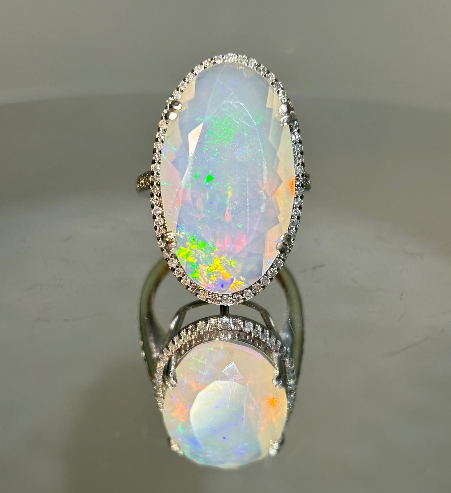 Beautiful Faceted 7.74 CT Natural Opal Ring With Natural Diamond & 18k Gold - Image 10 of 11