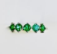 Beautiful Natural Emerald Ring & Platinum 950