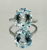 Beautiful Natural Flawless 5.81CT Aquamarine Ring With Diamonds And 18k Gold