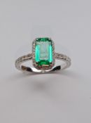 Beautiful Natural Emerald With Natural Diamonds & 18kGold