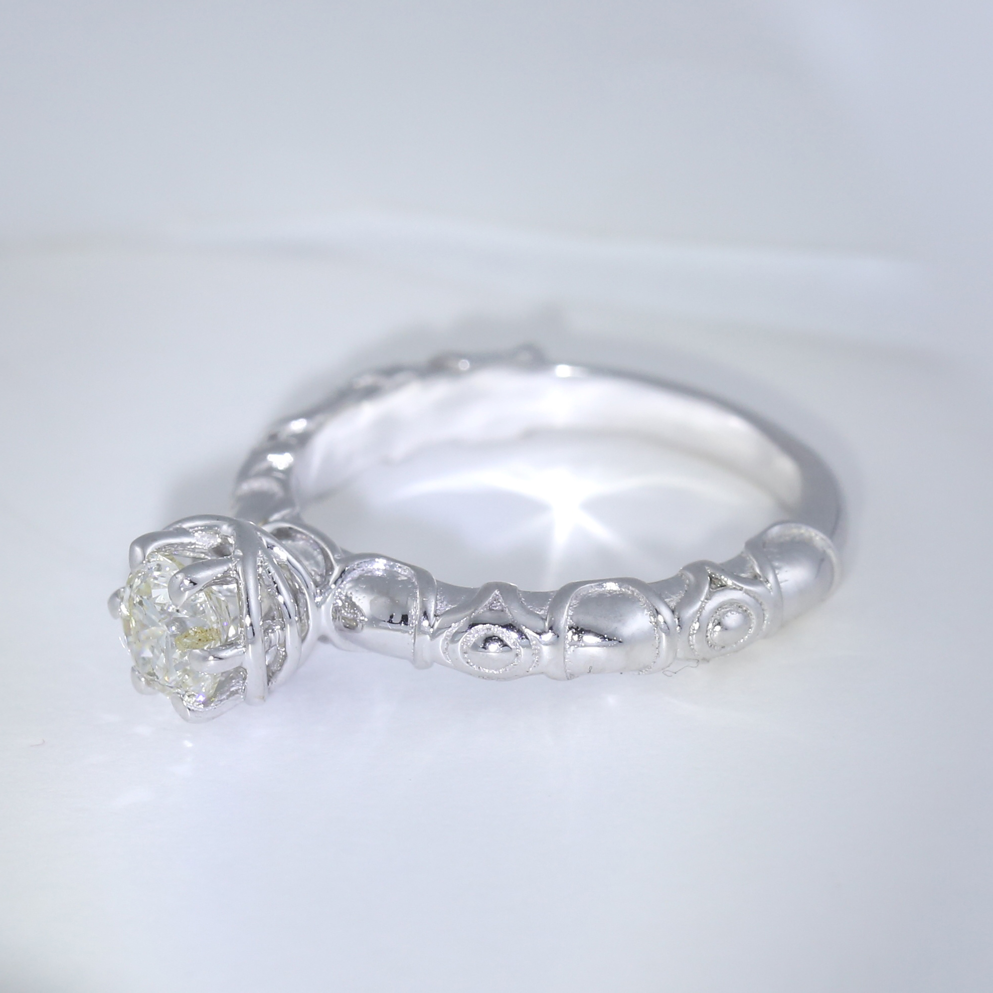 14 K / 585 White Gold Solitaire Diamond Ring - Image 5 of 9