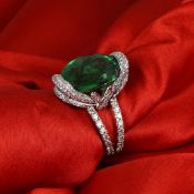 14 K / 585 White Gold Rare Large Tsavorite Garnet & Diamond Ring