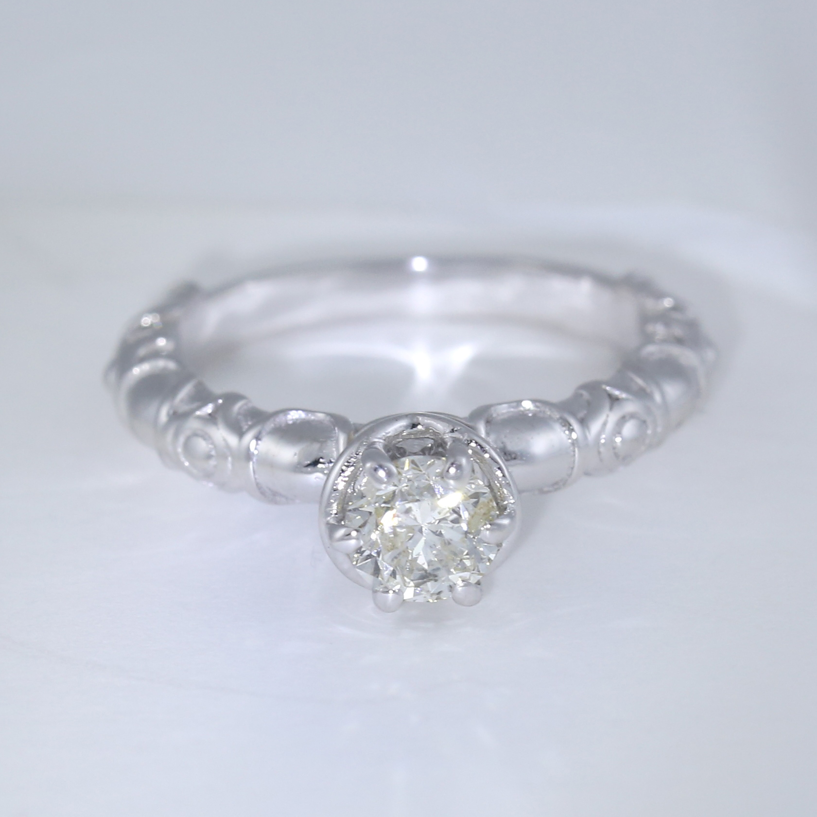 14 K / 585 White Gold Solitaire Diamond Ring - Image 2 of 9