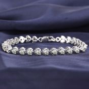 14 K / 585 White Gold Diamond Bracelet
