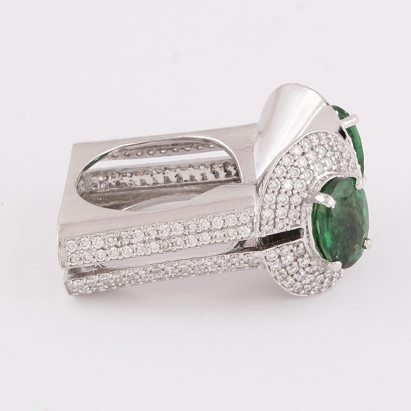 14 K / 585 White Gold Designer Tsavorite Garnet (GIA Certified) & Diamond Ring - Image 6 of 8