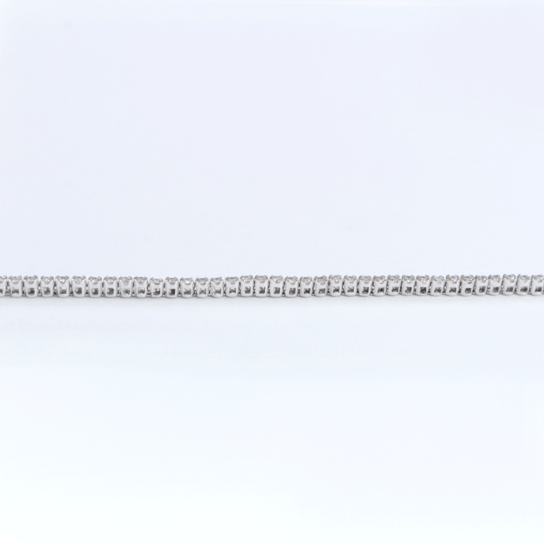 IGI Certified 14 K / 585 White Gold Tennis Bracelet With Diamonds - Image 6 of 7