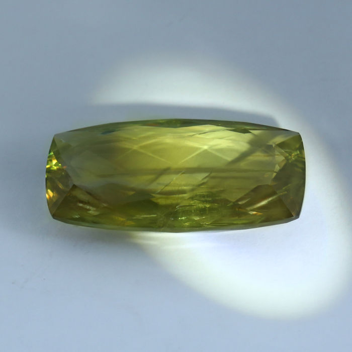 GIA Certified 34.26ct. Colour Change Diaspore - Turkey - Image 4 of 9