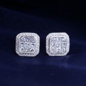 IGI Certified 18 K / 750 White Gold Diamond Earring Studs