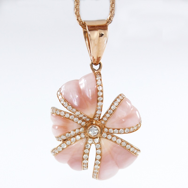 18 K / 750 Rose Gold Designer Diamond & Mother of Pearl Pendant Necklace Set - Image 2 of 7