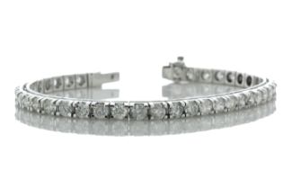 18ct White Gold Tennis Diamond Bracelet 8.5"" 4.86 Carats