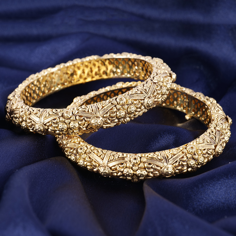18 K / 750 Yellow Solid Gold Bracelet / Bangle Pair ( Hand Made )