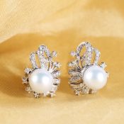 14 K / 585 White Gold Diamond and Natural South Sea Pearl Earrings