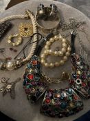 Collection of Jewellery