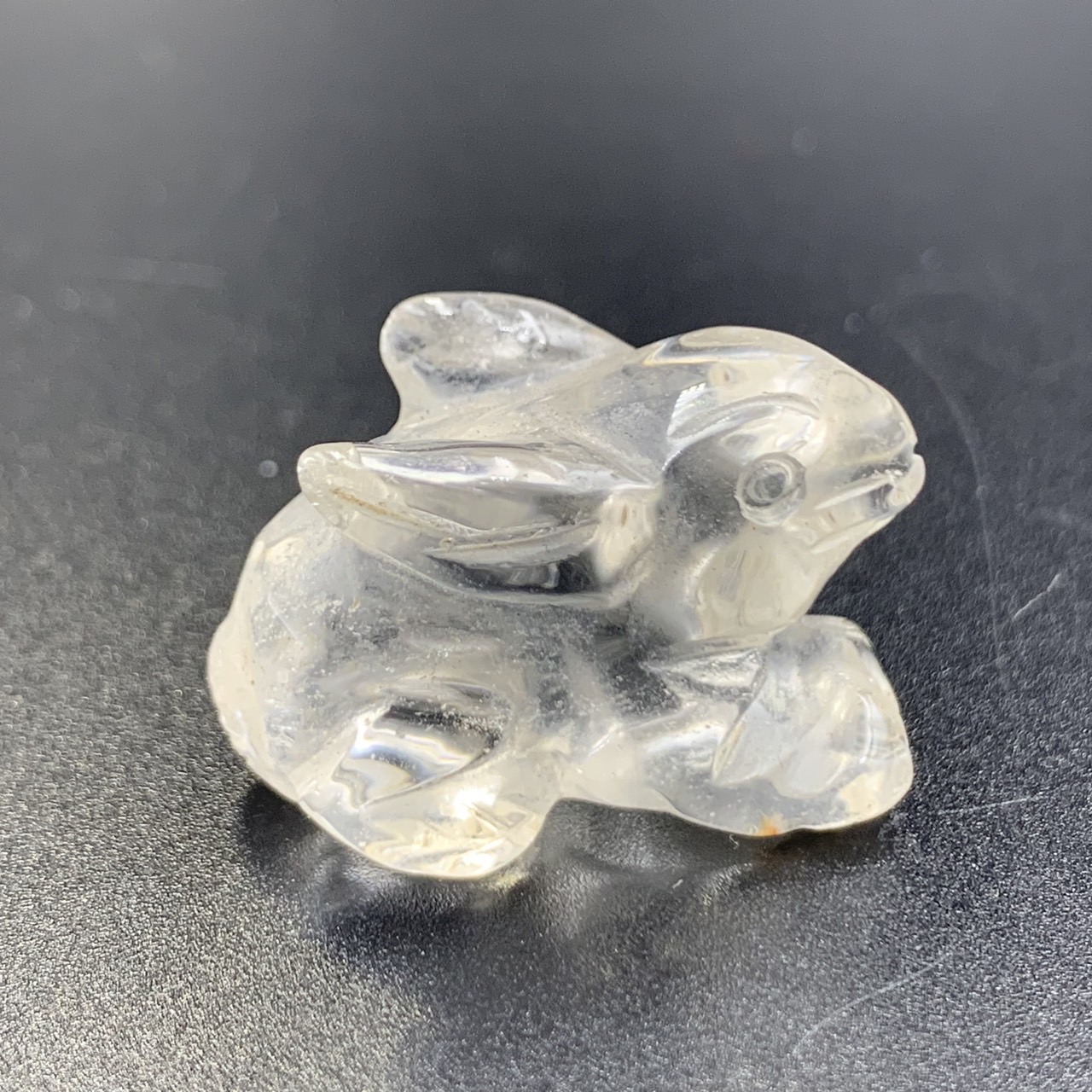 37.10 Cts Natural Hand Carved Clear Quartz Rabbit - Image 2 of 3