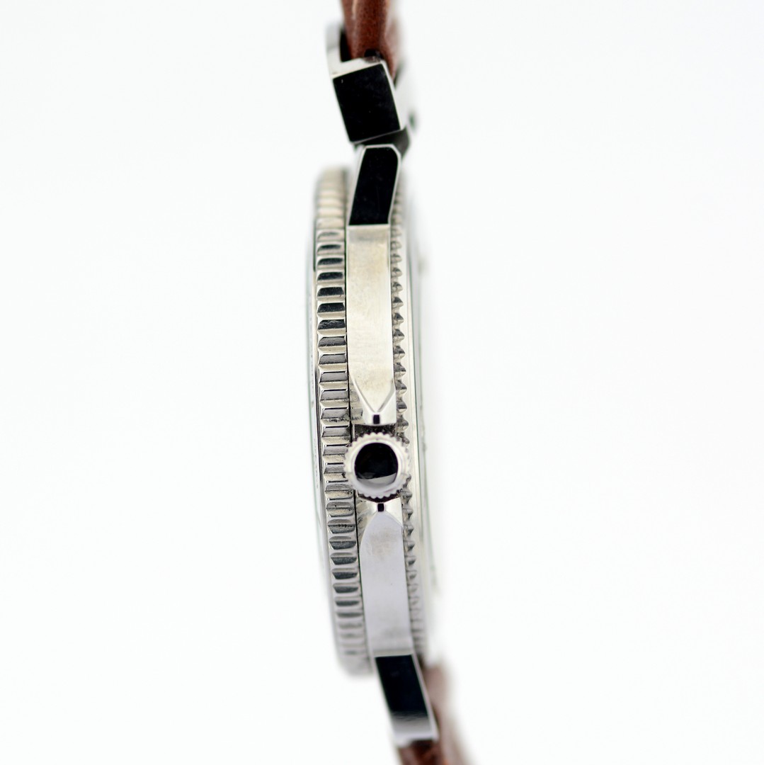 CAMEL / Green Belt - (Unworn) Gentlemen's Steel Wristwatch - Image 9 of 10