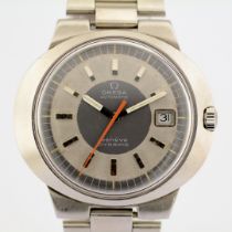 Omega / Dynamic - Date - Gentlemen's Steel Wristwatch