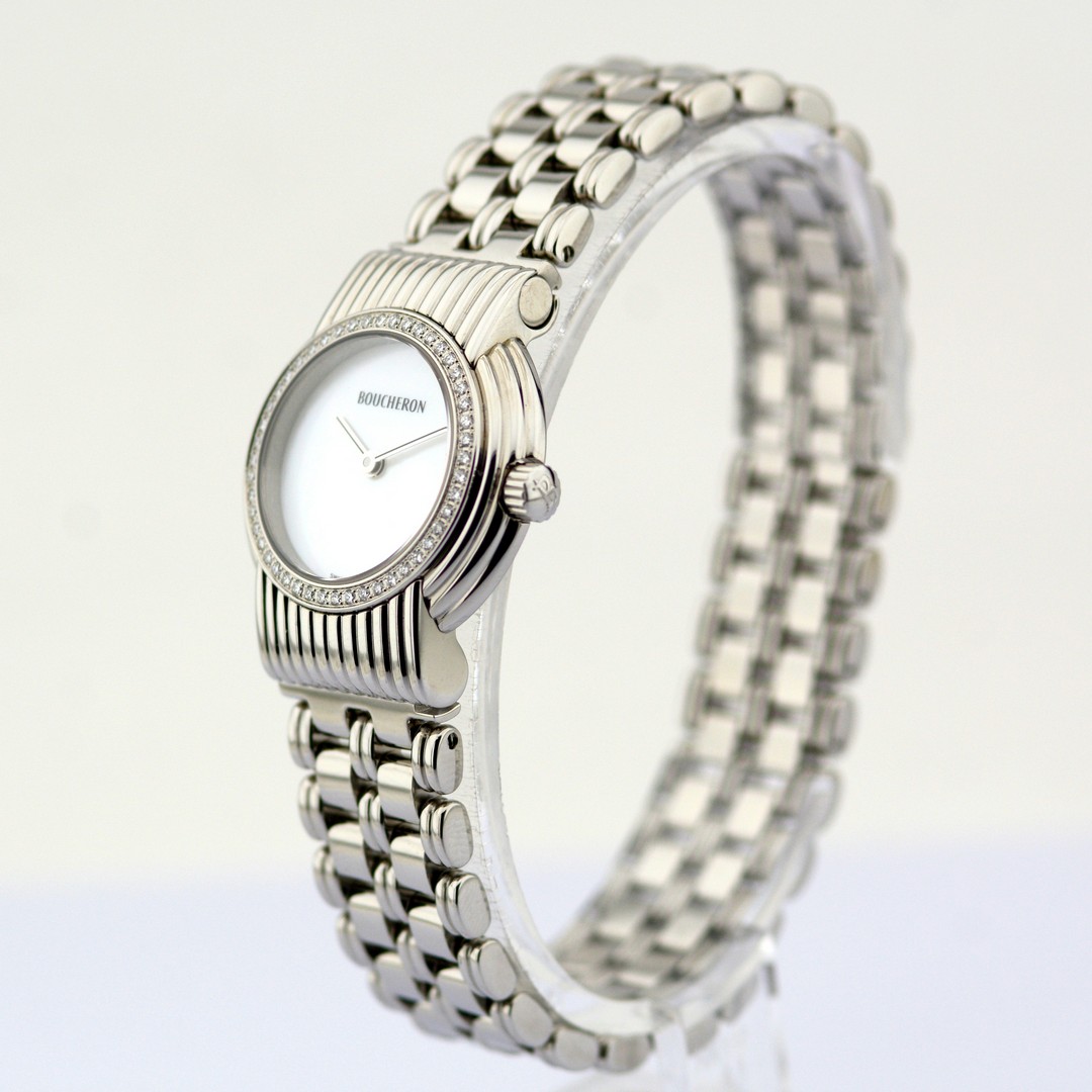 Boucheron / AJ 411367 Diamond Case Mother of Pearl - Ladies Steel Wristwatch - Image 12 of 13