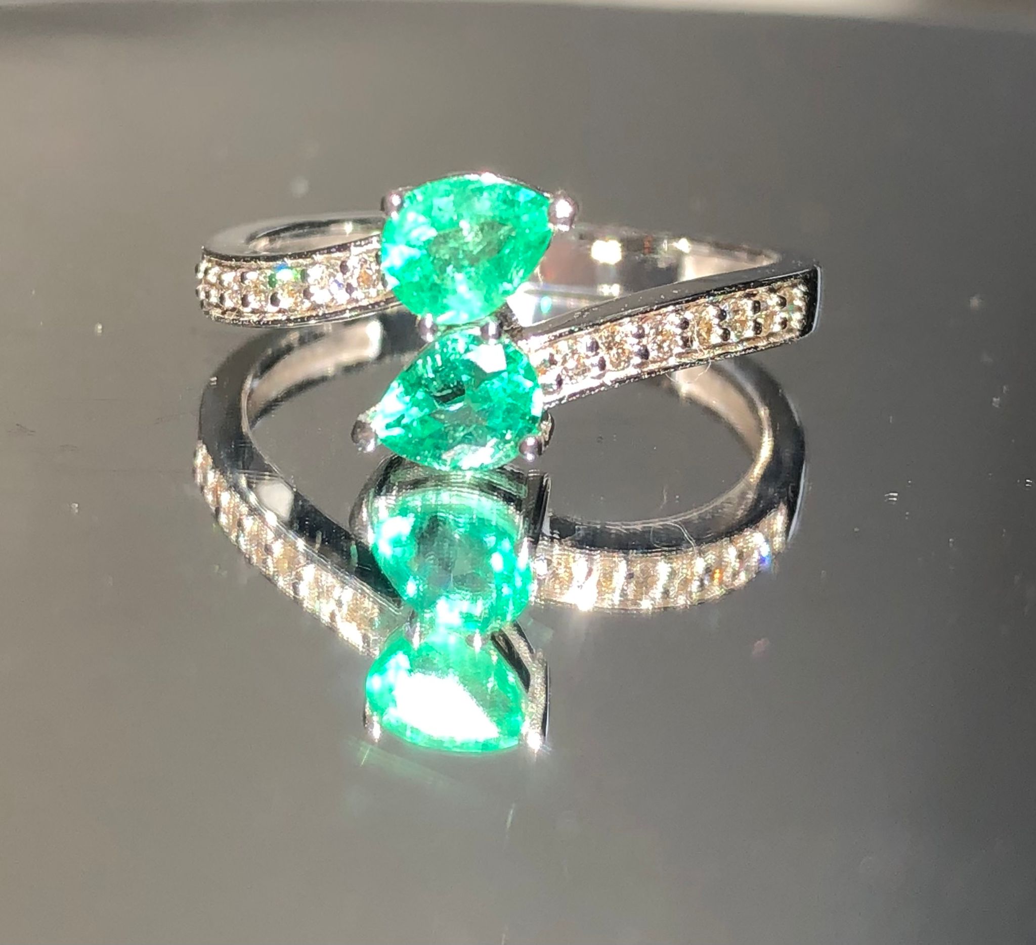 Slytherin Harry Potter Natural Emerald Ring With Natural Diamonds And 18k Gold - Image 5 of 8
