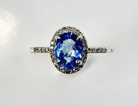 Beautiful 1.73CT Unheated Ceylon Cornflour Blue Sapphire Diamonds & 18k Gold