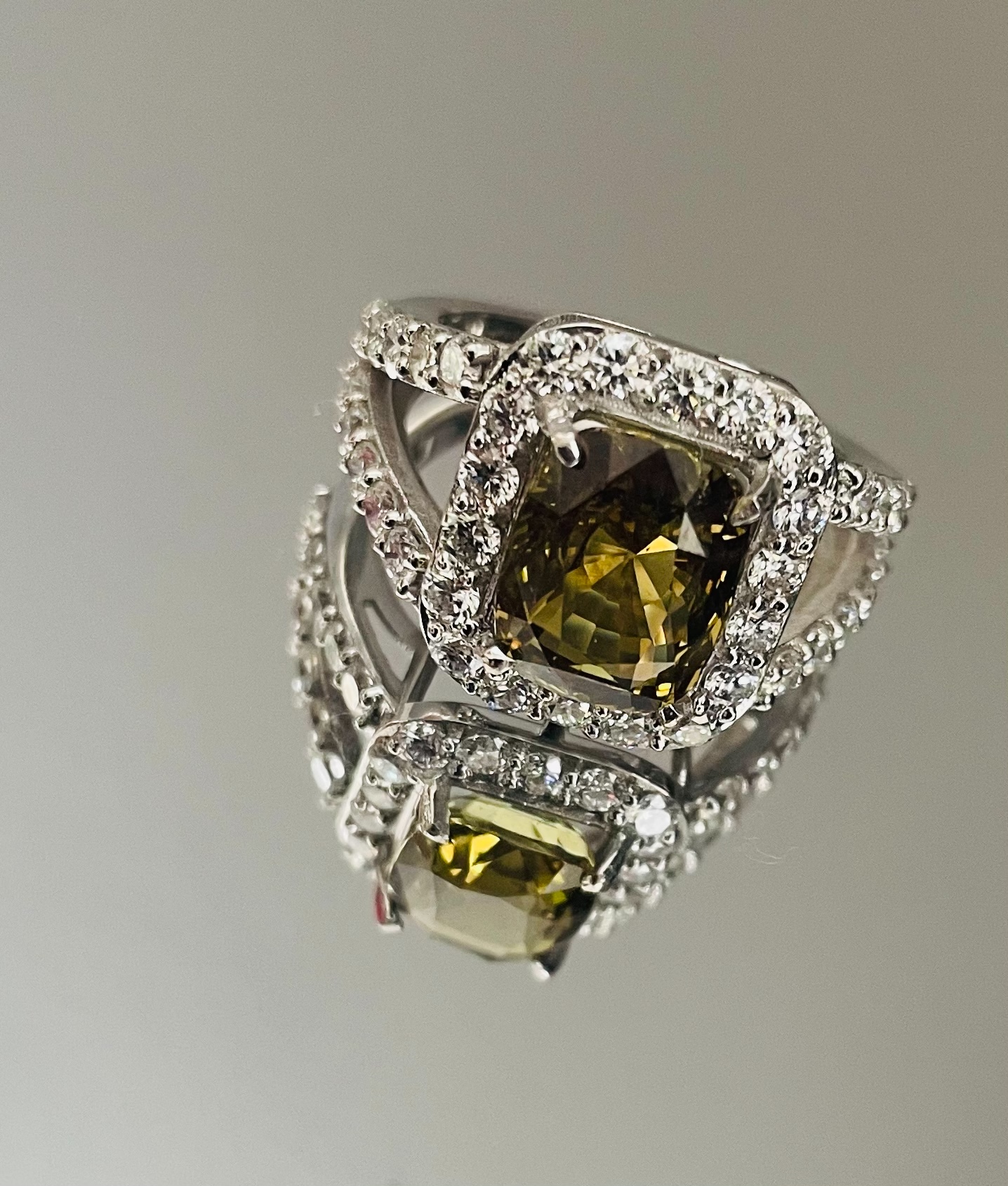 4.17Ct Natural Alexandrite Ring Unheated/Untreated with Diamonds & 18k Gold - Image 7 of 9