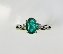 Beautiful Natural Emerald Ring With Natural Diamonds & Platinum 950