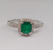 Beautiful Natural Emerald With Natural Diamonds & 18kGold