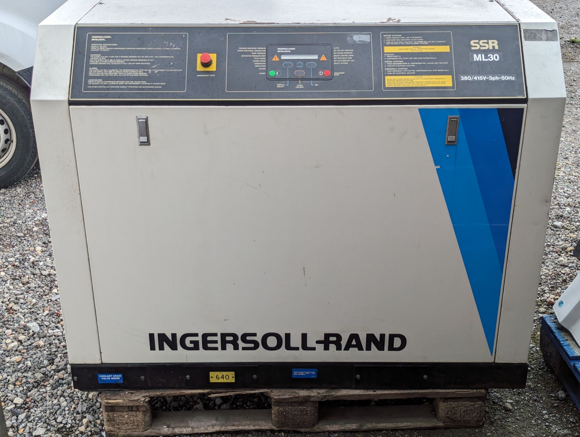 1 x Ingersoll Rand SSR ML 30 415v 3phase Air Compressor - Image 2 of 4