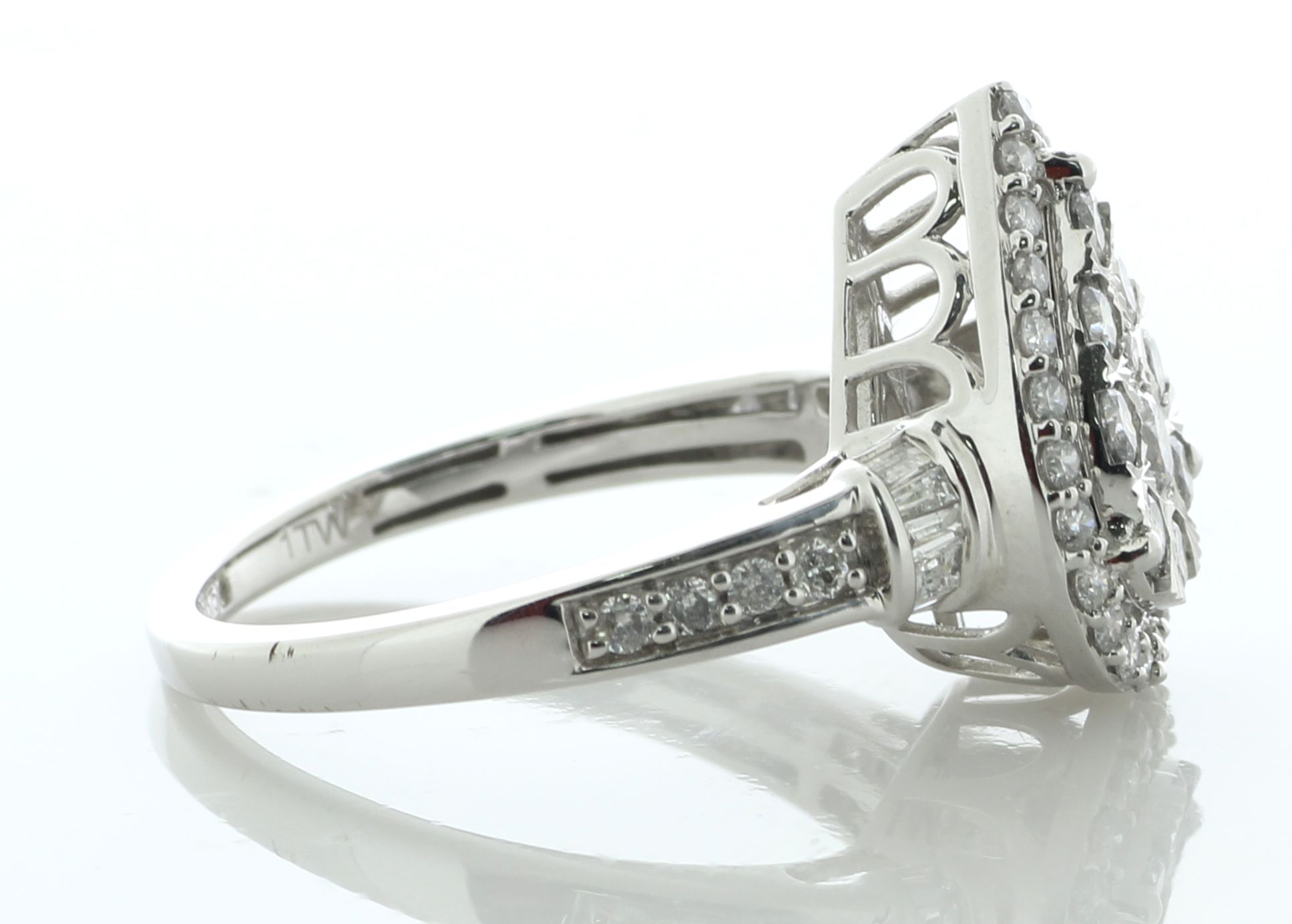 9ct White Gold Pear Cluster Diamond Ring 1.00 Carats - Image 2 of 6