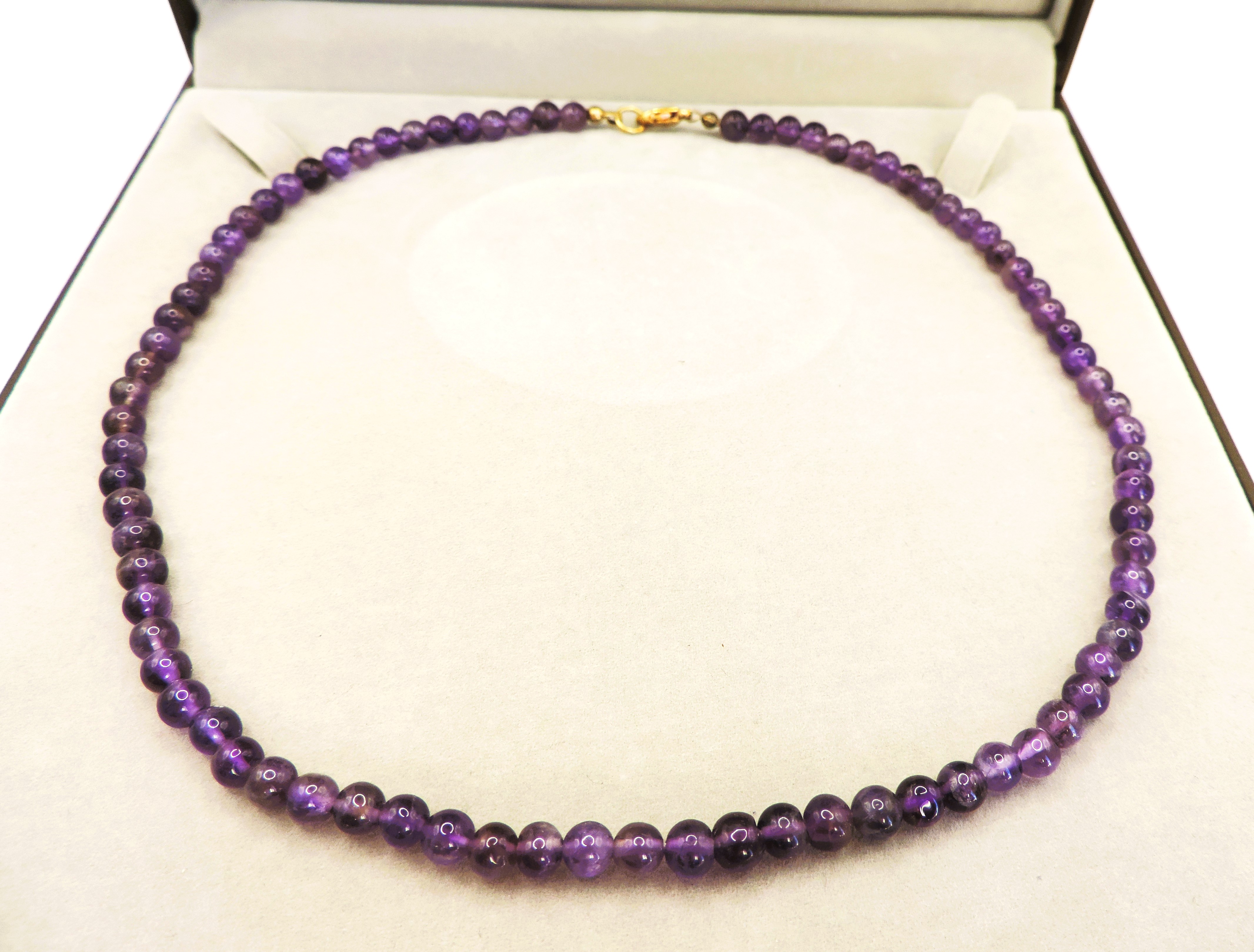 18 inch Amethyst Bead Necklace With Gift Box - Image 3 of 3
