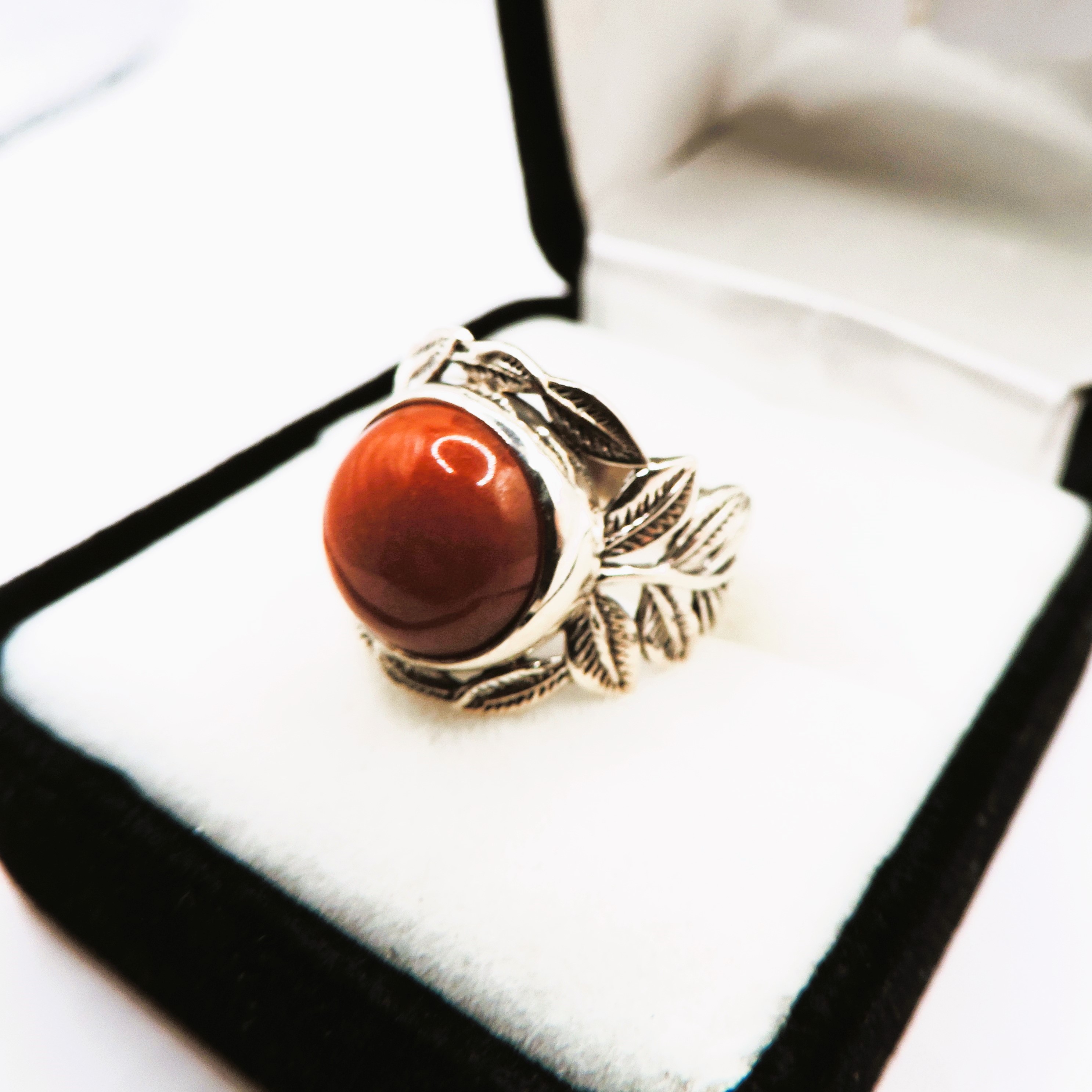 Sterling Silver Cabochon Red Jade Ring New With Gift Pouch - Image 2 of 4