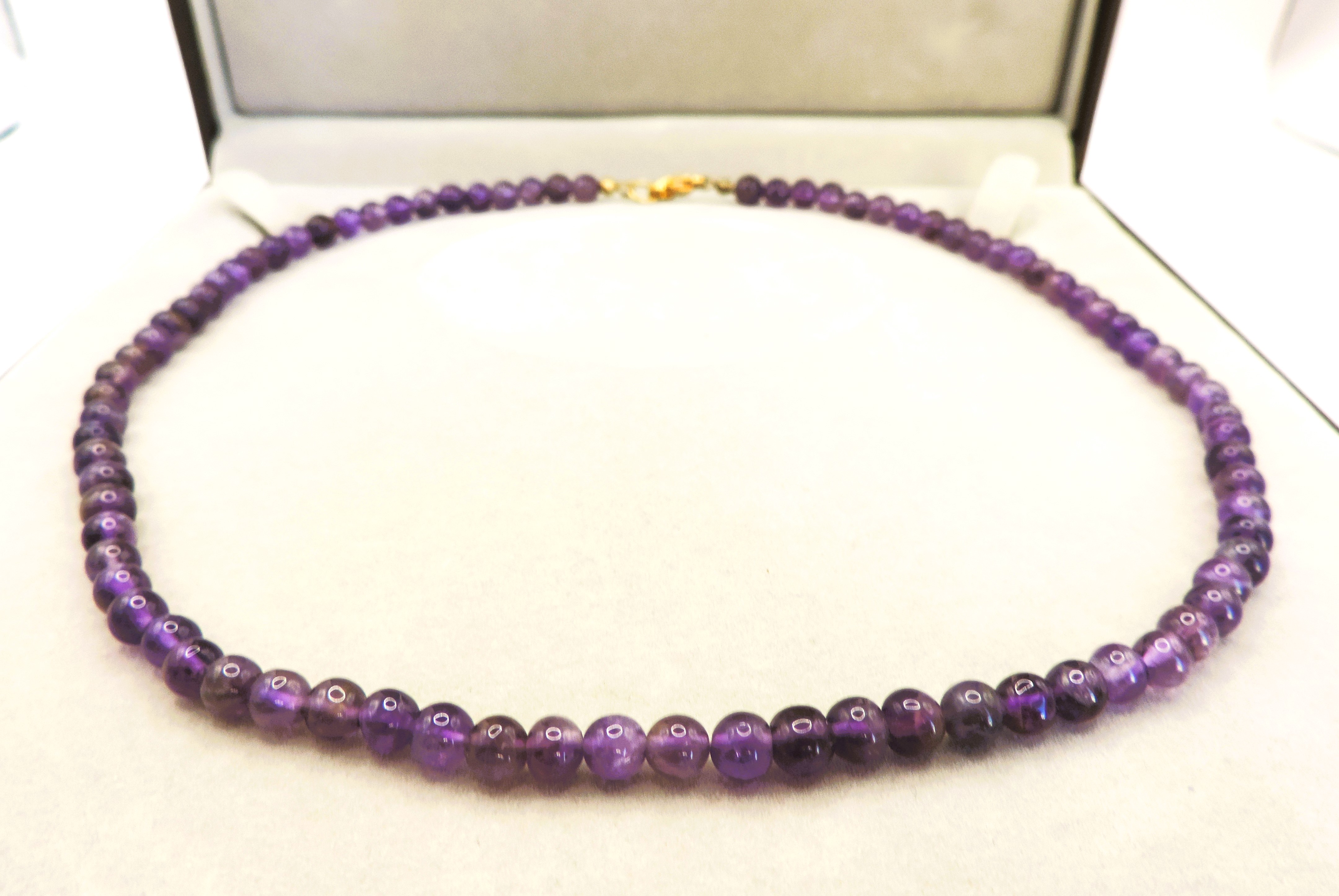 18 inch Amethyst Bead Necklace With Gift Box