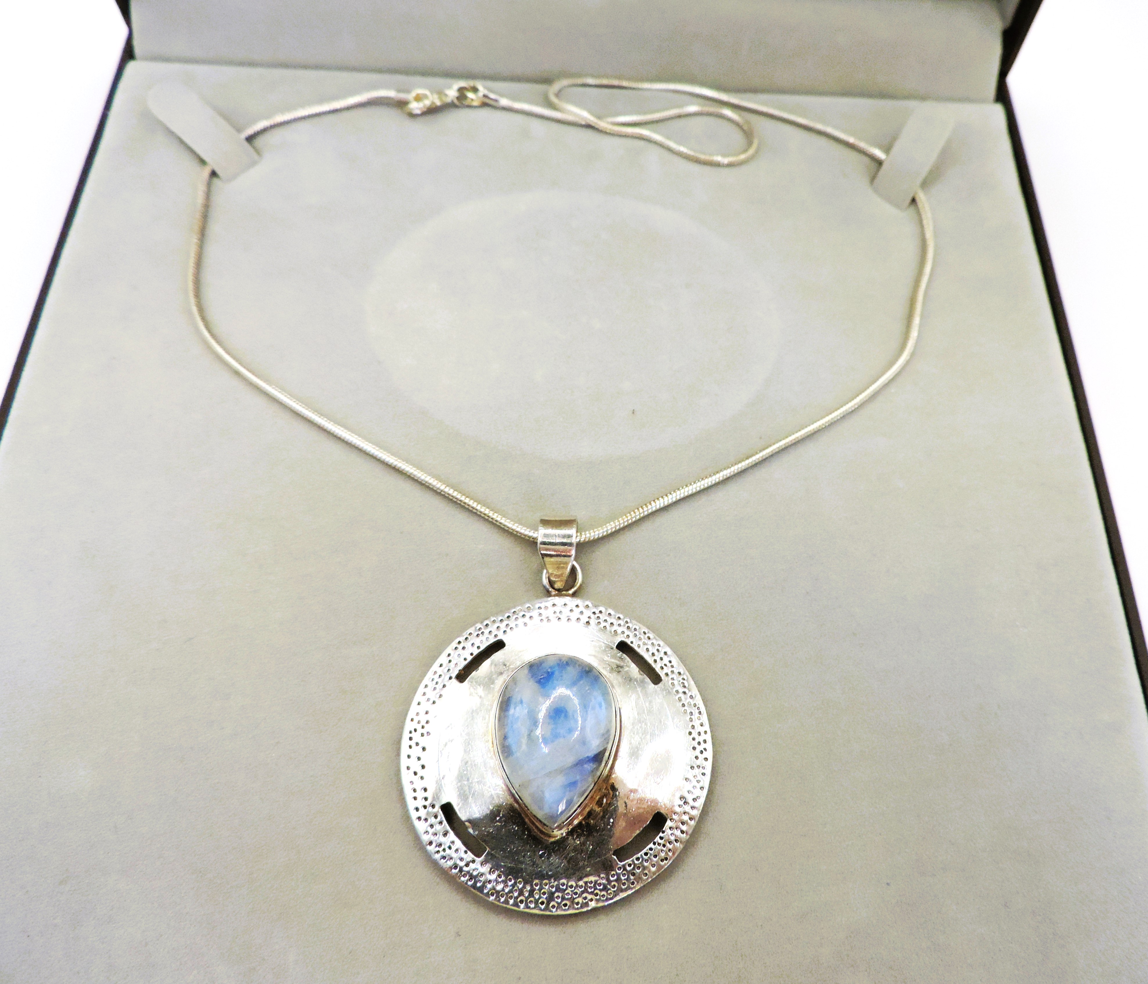 Artisan Sterling Silver Cabochon Teardrop Moonstone Necklace With Gift Box