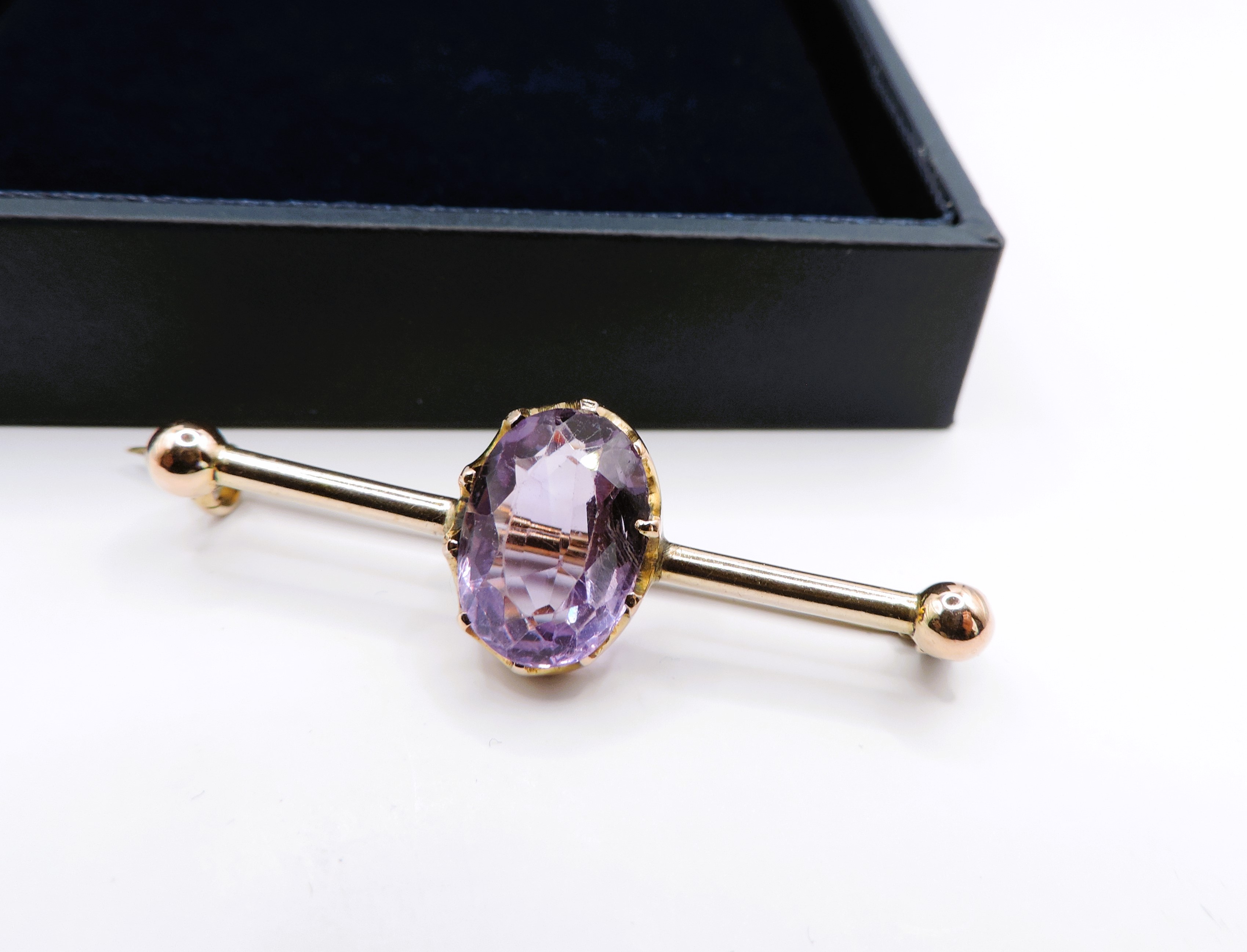 Antique 9k Gold 6CT Amethyst Brooch - Image 3 of 4