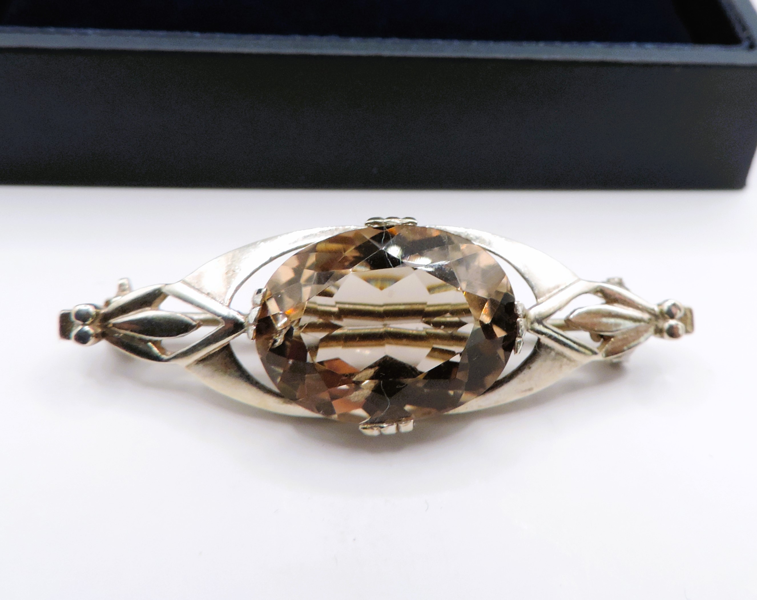 Vintage Artisan Sterling Silver 8CT Smokey Quartz Brooch - Image 2 of 3