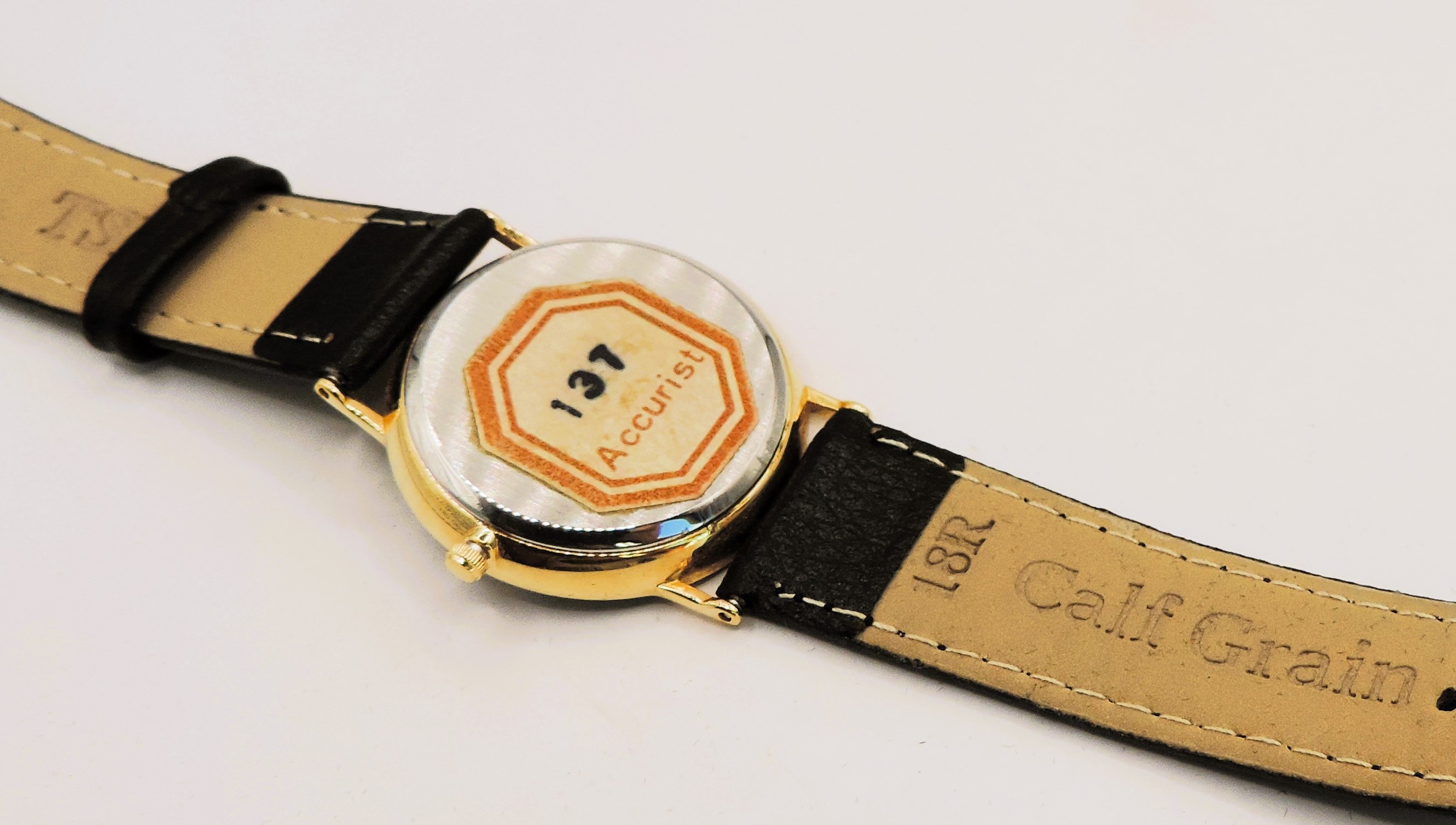 Accurist Slim Watch #137000 Gold Plated Leather Strap Original Box New Battery Working - Image 5 of 8