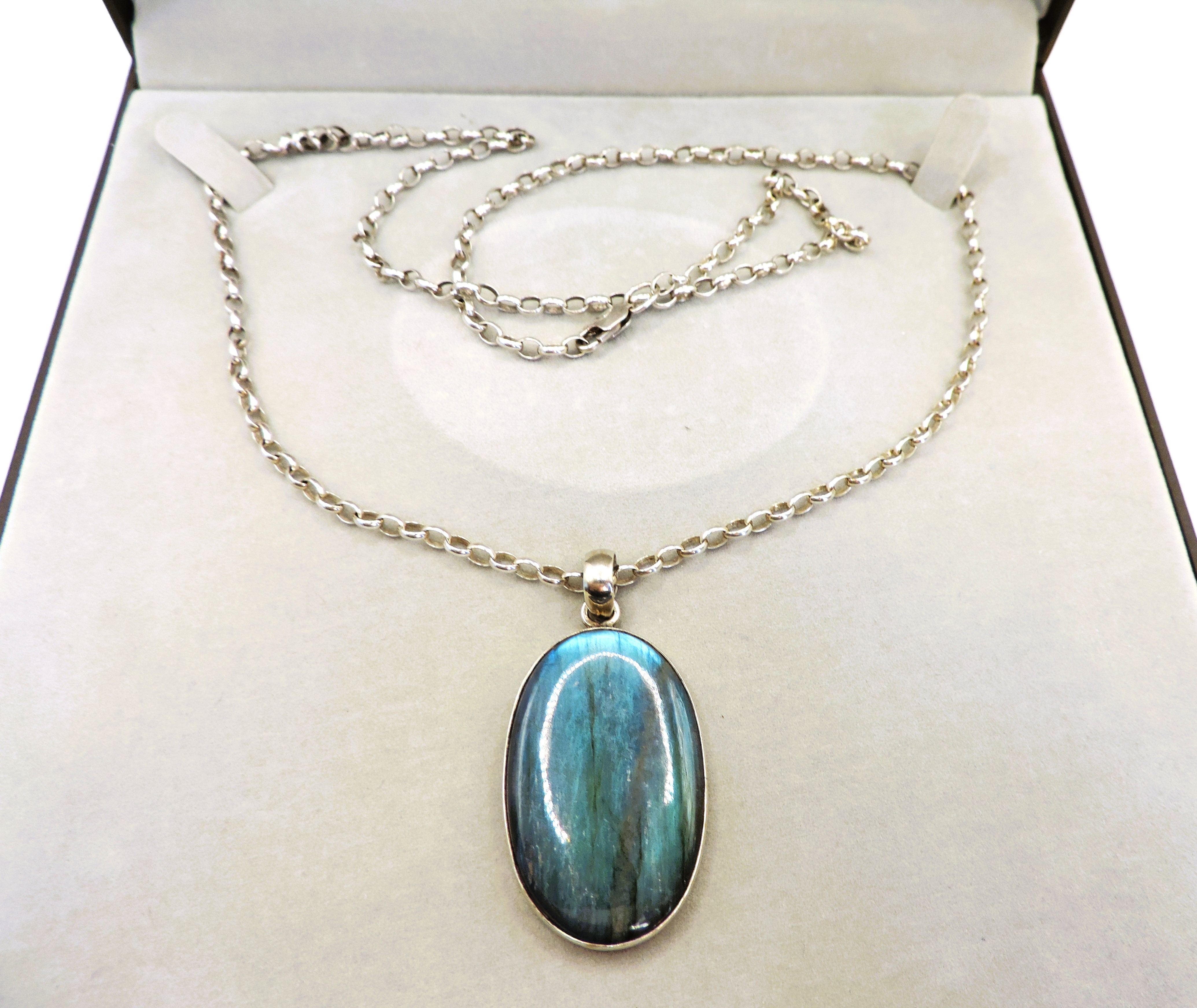 Artisan Sterling Silver Chunky Blue Labradorite Necklace 30 Grams - Image 2 of 3