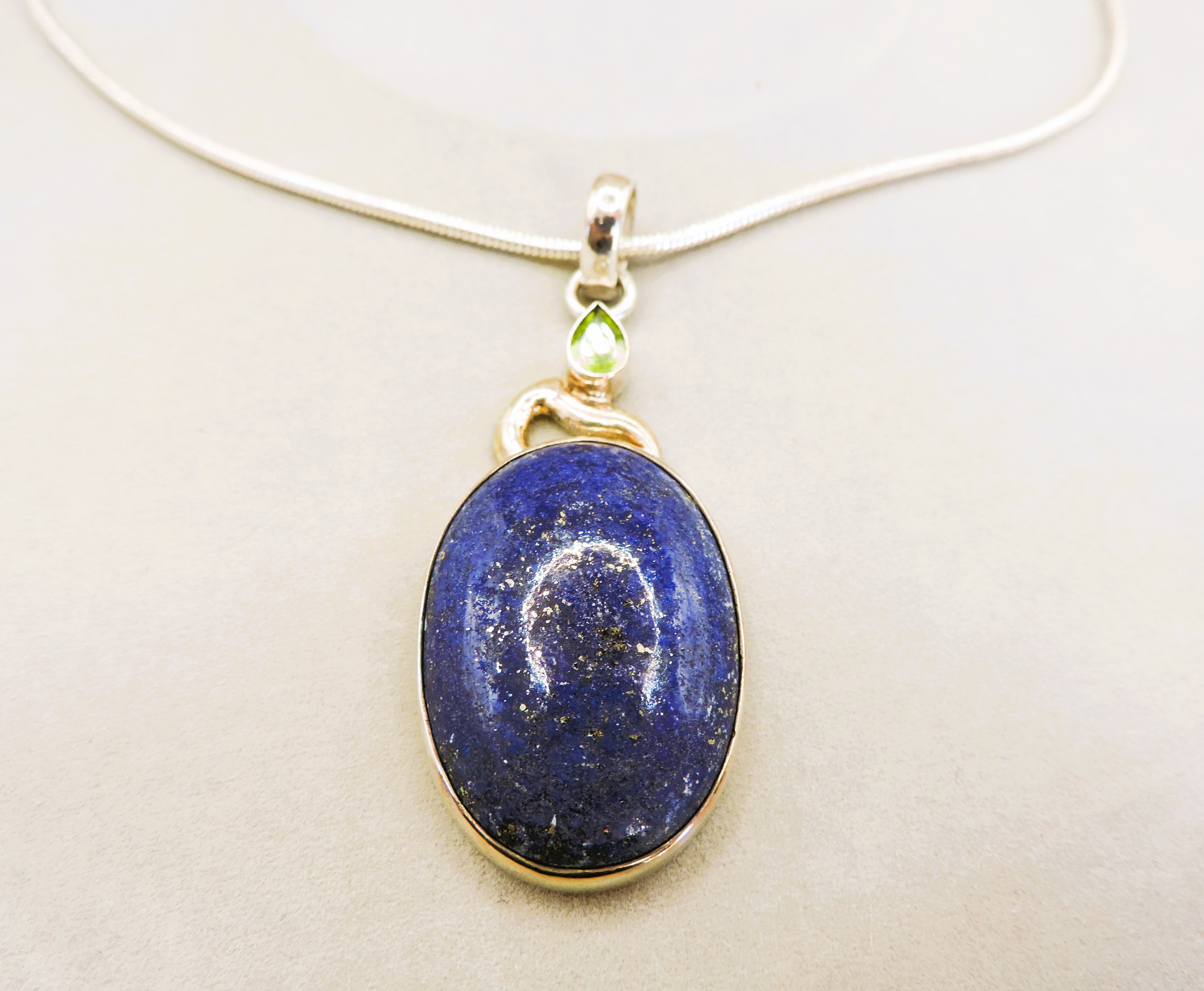 Artisan Sterling Silver Chunky Cabochon Lapis Lazuli & Peridot Necklace - Image 2 of 2
