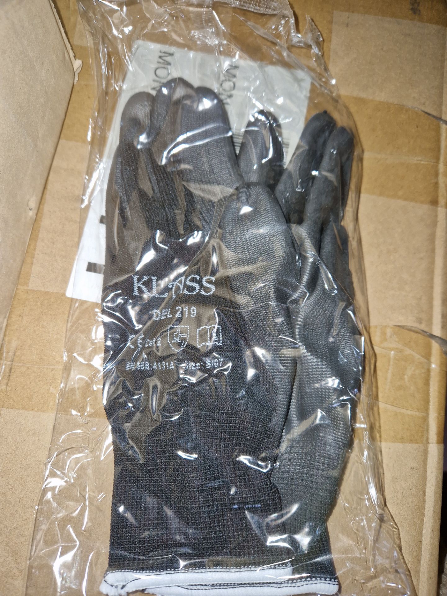 Box 300 Pairs Klass Safety Gloves - Image 3 of 3