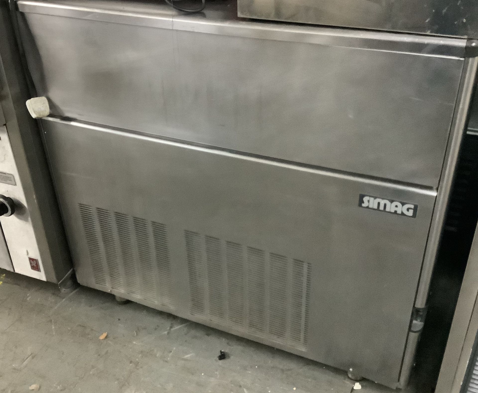 Simag Large Ice Machine