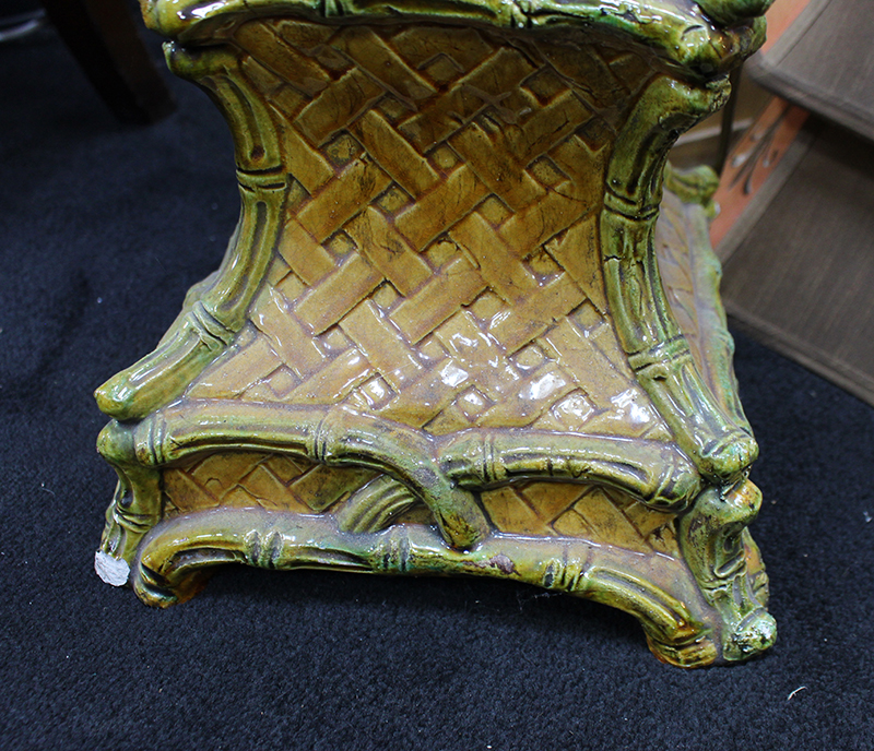 Decorative Ceramic Table Lamp - Image 3 of 4