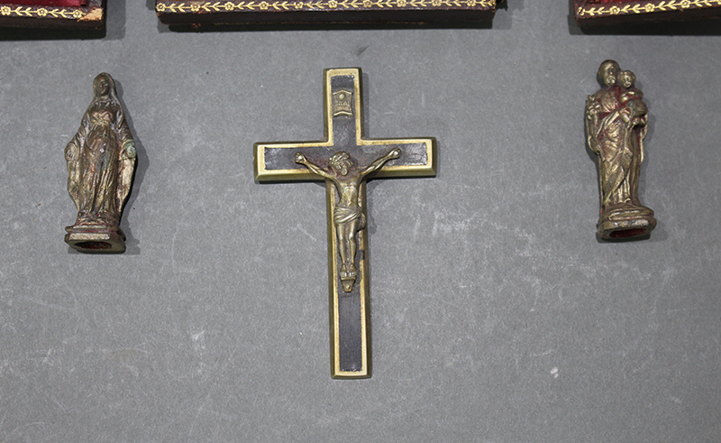 Antique Cased Crucifix Set - Image 4 of 12