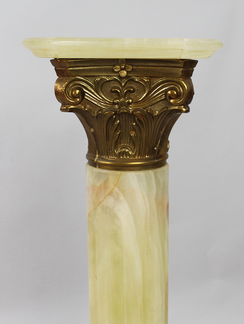 Onyx & Gilt Metal Column Pedestal - Image 2 of 5