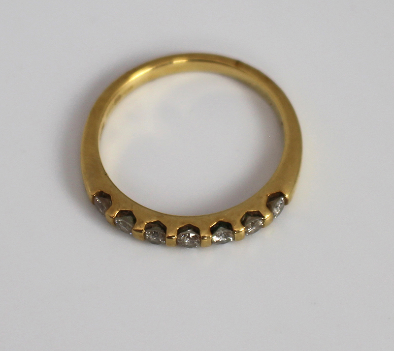 Diamond Half Eternity Ring - Image 4 of 5