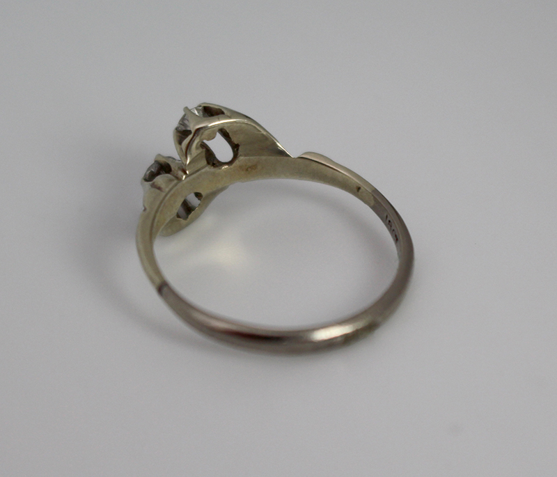 Diamond Crossover 18ct White Gold Ring - Image 4 of 5