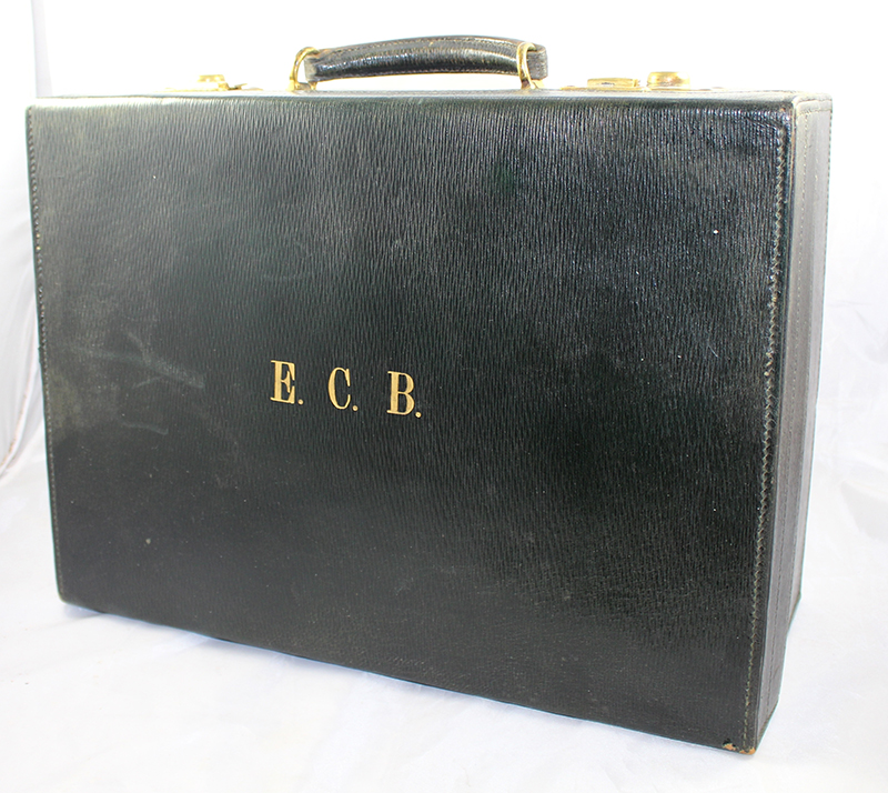 Early 20th c. Cased Silver Travelling Vanity Case by Walker & Hall - Image 16 of 16