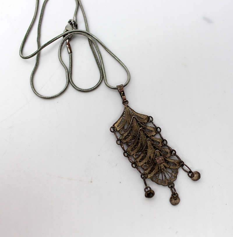 Silver Filigree Pendant on Chain - Image 3 of 3