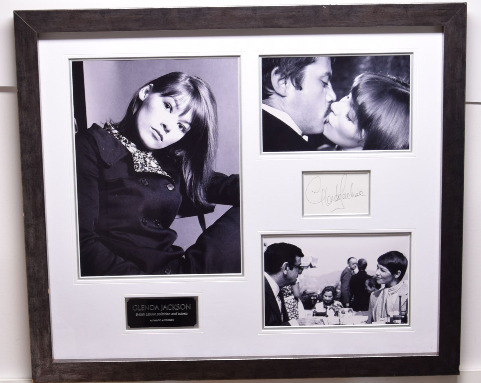 Glenda Jackson Original Signed Presentation