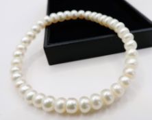 Cultured Pearl Stretchable Bracelet New with Gift Pouch