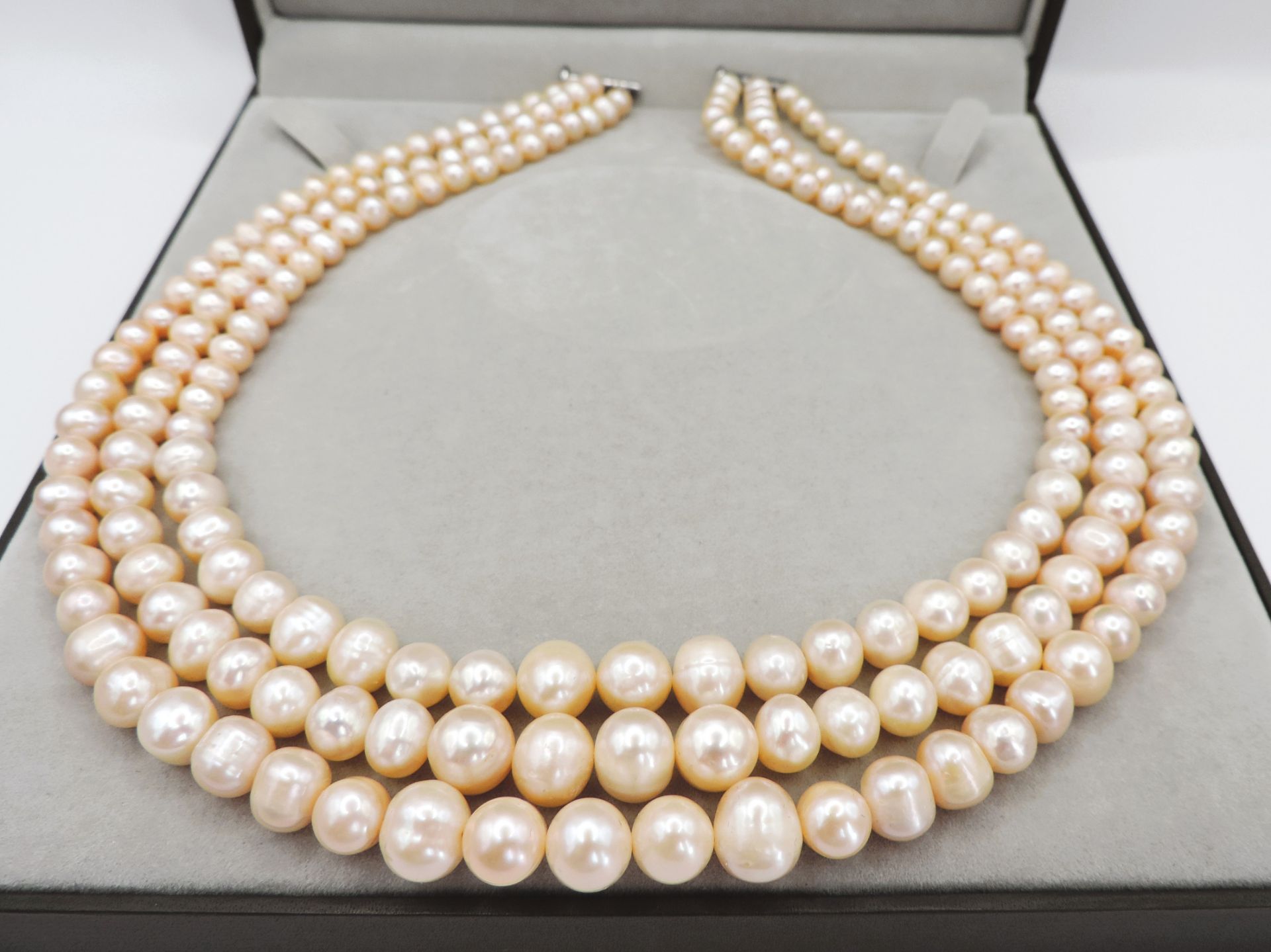 Champagne Cultured Pearl Necklace New with Gift Box - Image 6 of 6