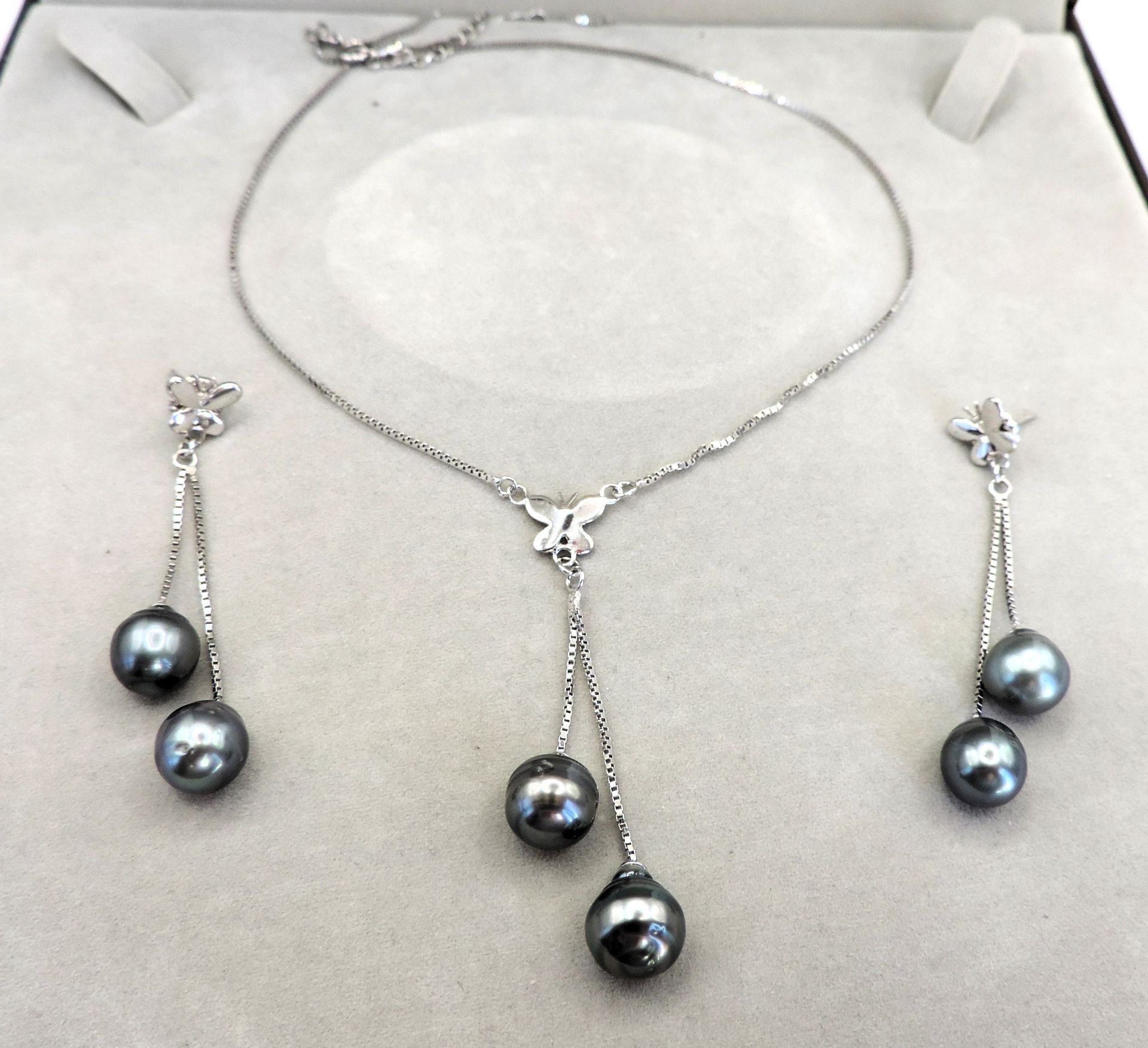 Sterling Silver Cultured Peal Necklace and Earring Set New with Gift Box - Image 5 of 5